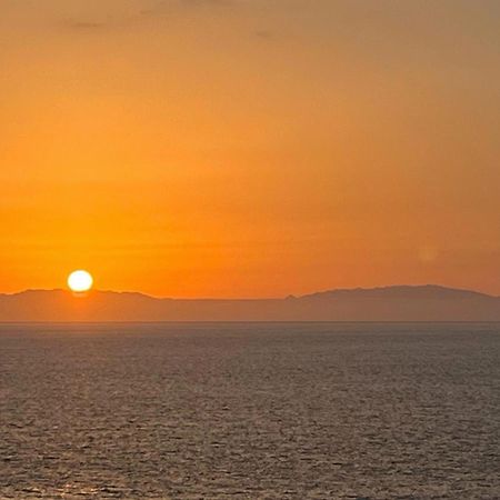 Sunset Arena Beach By Helloapartments Puerto de Santiago  Eksteriør billede